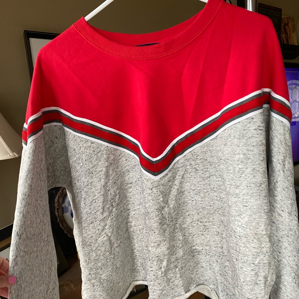 Crop top sweater
